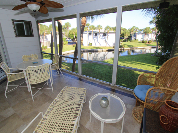Charming Two Bedroom Vacation Condo on Longboat Key
